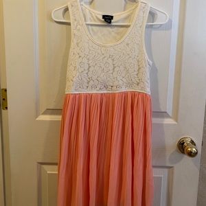 Women’s size medium dress